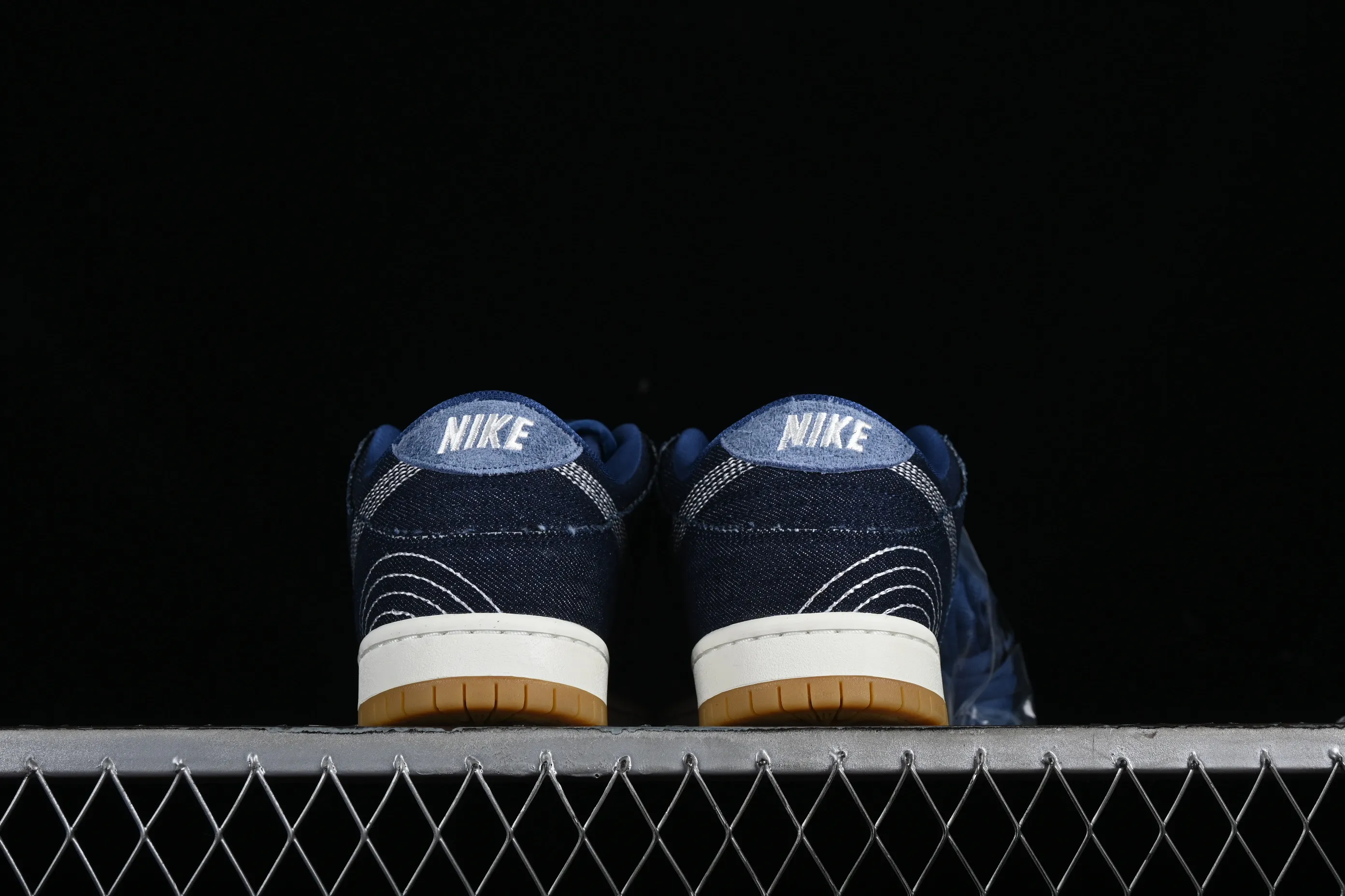All Categories Nk SB Dunk Series Nk SB Dunk Low Low-top sneakers Nk SB Dunk Low Pro Prm "Denim Gum" Denim denim low-top casual sneakers CV0316-400